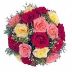 ramo mixto de 12 rosas